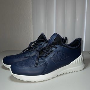 ECCO MEN'S ASTIR LITE NEW, size 11-11.5, very comfy, last one!